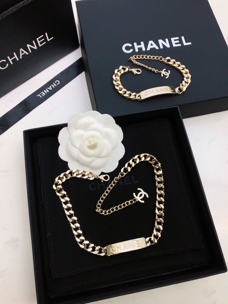 Ch**el bracelets